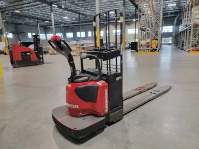 USED RAYMOND 8410