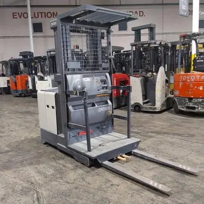 USED 2016 CROWN SP3510-30