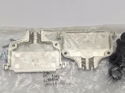 5748676-4 | TE Connectivity  D-Sub Backshells Cable Clamp Kit Two-Piece SZ 4 - New
