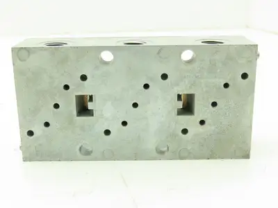 Honeywell Skinner MB60S006 Solenoid Valve Manifold 3-Way 1/8" Port Lot of 4