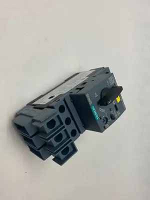 USED SIEMENS SIRIUS MOTOR STARTER CIRCUIT BREAKER SIZE S00 3.2A