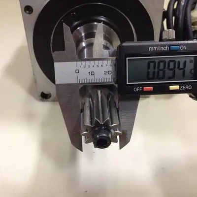 USED YASKAWA SGMP-15AWYR12
