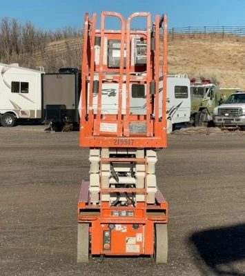 USED 2019 SNORKEL S3226E