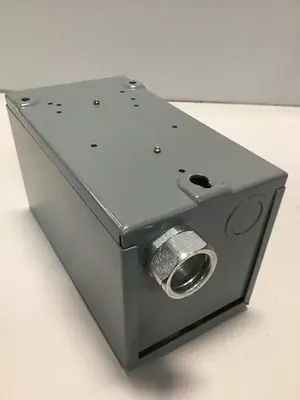 USED ALLEN BRADLEY 700-N400A1 / 700-N401A1