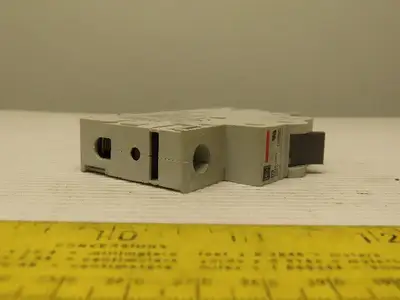 Eaton Cutler Hammer WMS1D05 5AMP Single Pole Circuit Breaker DIN Rail Mount