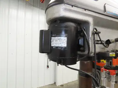 Delta 17-959L Laser Drill Press 17" Single Phase 120V 3/4Hp 250-2720RPM