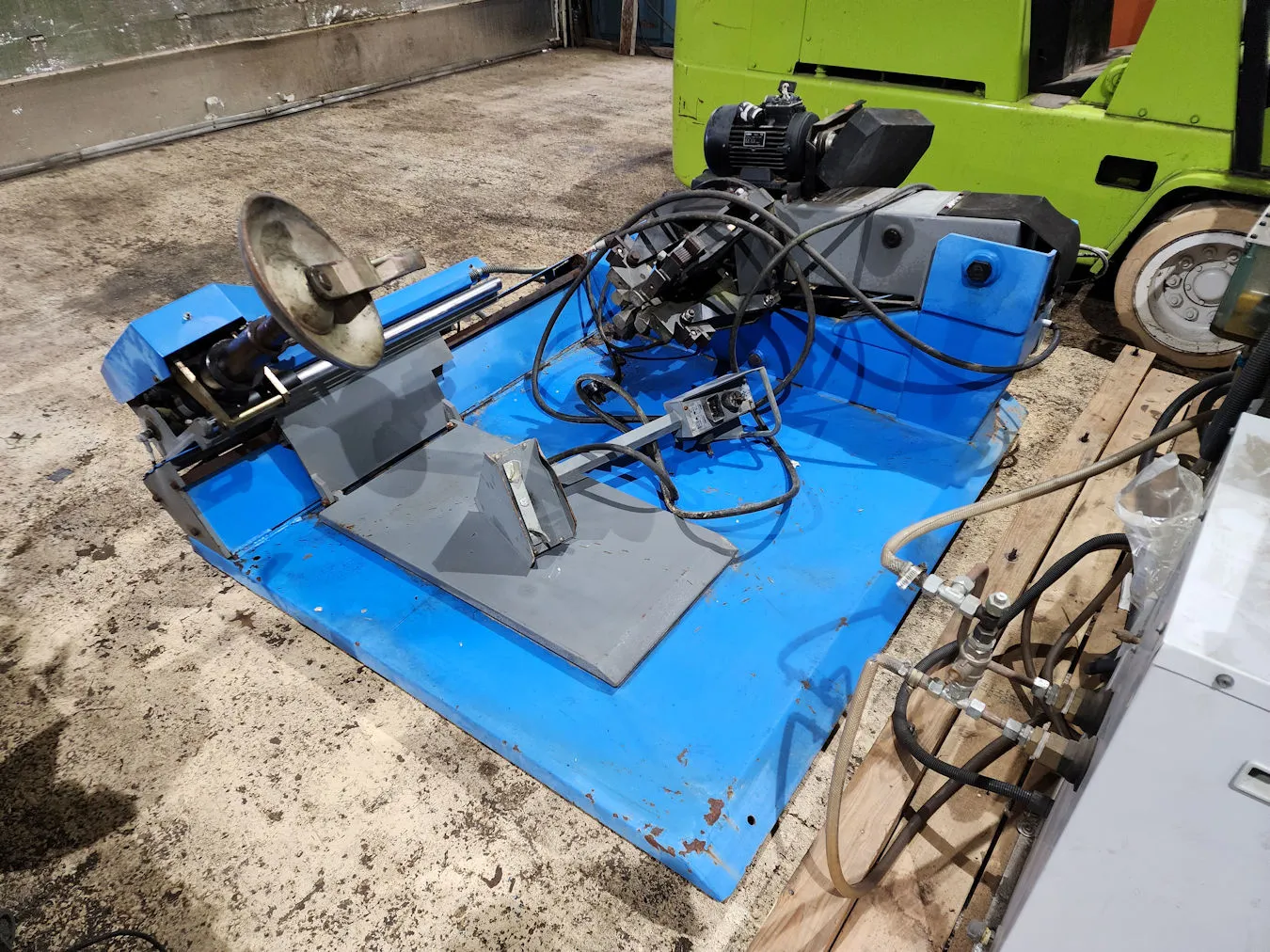 Beissbarth MS75SA Tire Mounter/Demounter
