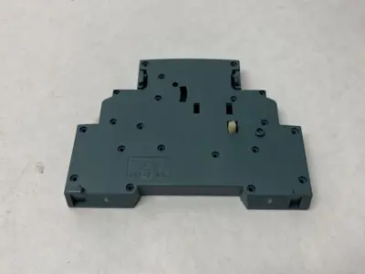 USED SIEMENS LATERAL AUXILIARY SWITCH 1NO + 1NC