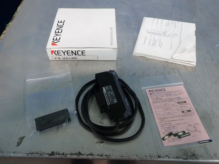 New | in-Stock KEYENCE FSV21RP Sensors | HGR 24 #753527