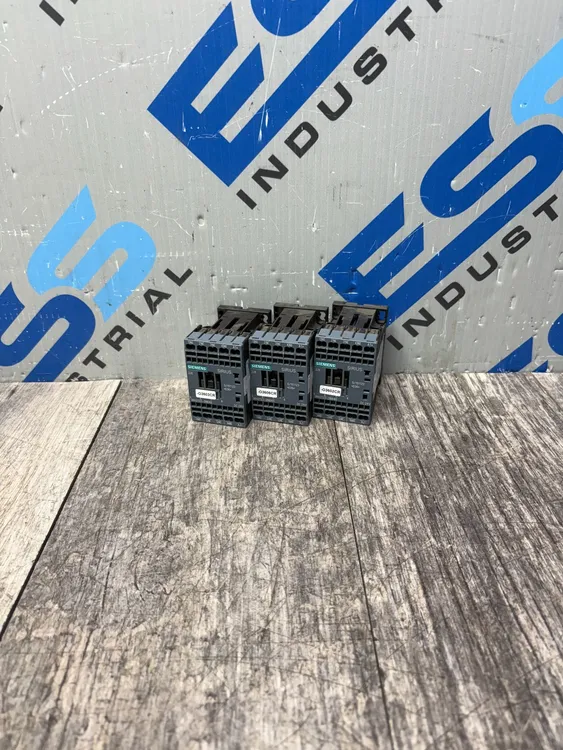 Used SIEMENS 3RH2122-2BB40 Misc Electrical & Power Parts South Carolina US | ESS Industrial Equipment Sales #781749