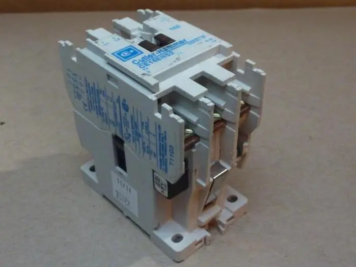 Used CUTLER HAMMER CE15ENS2 PLC Contactors Michigan US | Ideal Machinery #693369