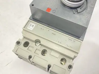 Used Schneider Electric Circuit Breaker 3-P 80A 600V 37676 w/ Rotary Handle Circuit Breakers Michigan US | Maverick Industrial Sales #1398712