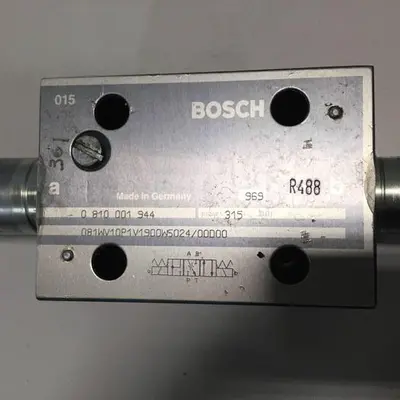 USED BOSCH 0 810 001 944