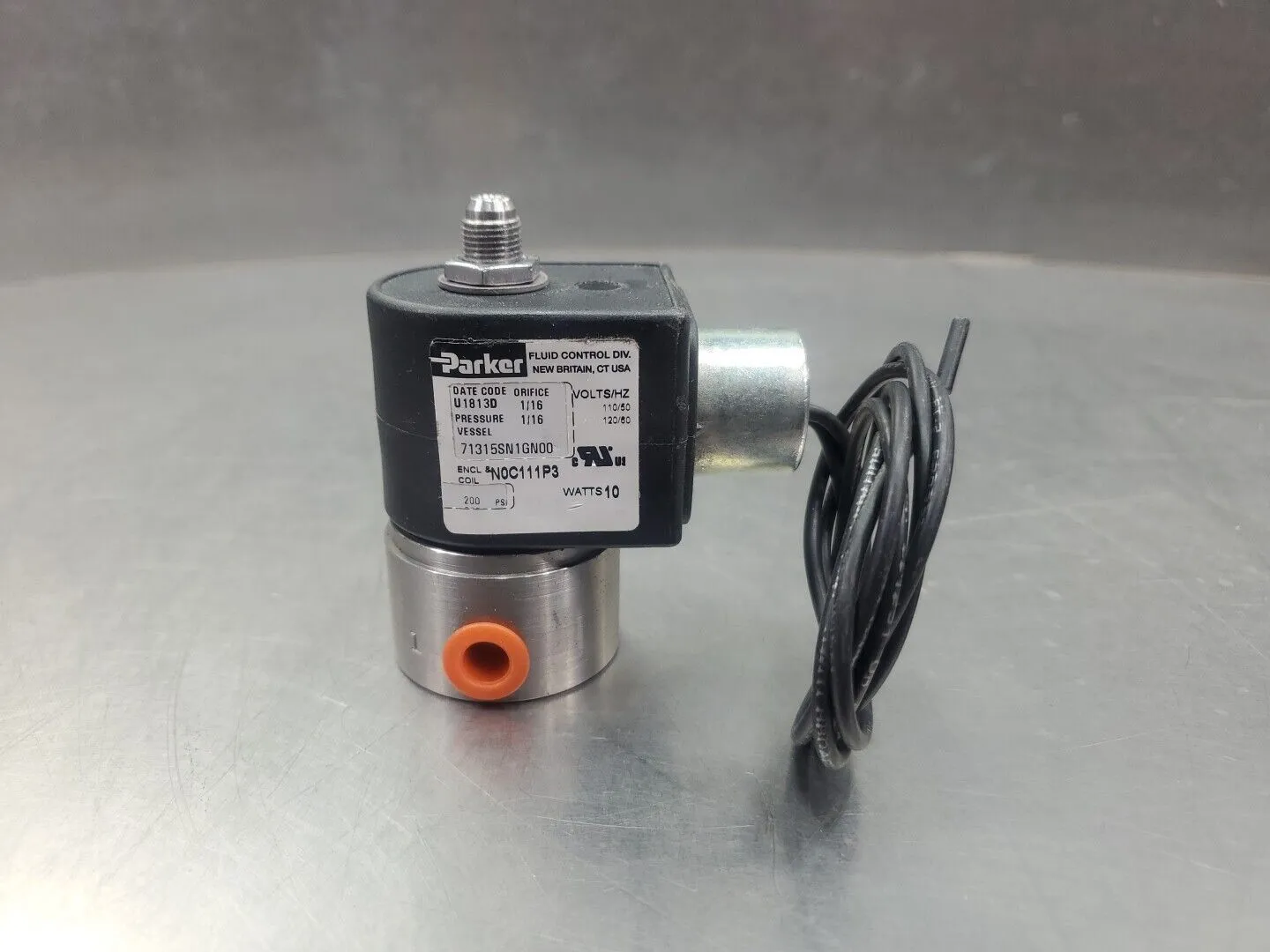 PARKER 71315SN1GN00 (N0C111P3) SOLENOID VALVE, 10W. 5E-19