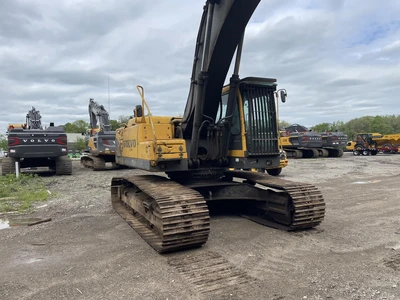 Used 2006 VOLVO EC330B LC Excavators Michigan US | Miedema Asset Management Group #1404052