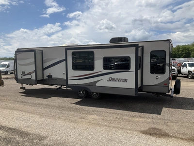 USED 2016 KEYSTONE SPRINTER SERIES M-299