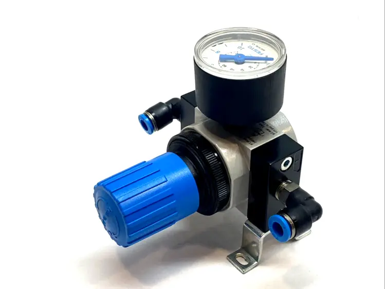 Used FESTO PRESSURE REGULATOR MINI G1/8 0.5-7 BAR 192299 Air Pressure Regulators | Maverick Industrial Sales #1103746