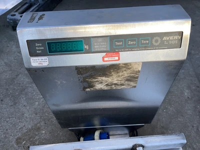 Avery L101 Digital Weighing Scales