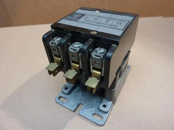 Used GENERAL ELECTRIC / GE CR253DB302AAA PLC Contactors | Ideal Machinery #621261