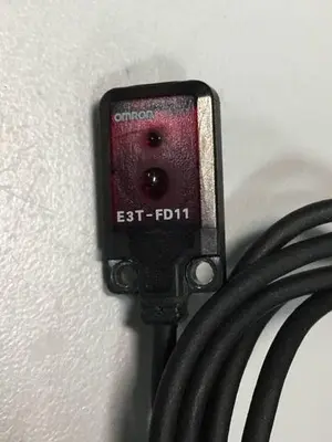 USED OMRON E3T-FD11