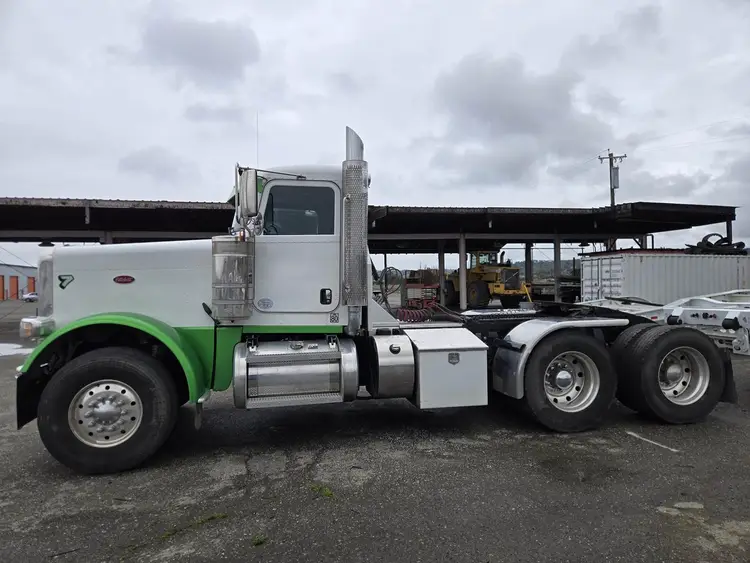Used 2023 PETERBILT 389 Conventional trucks California US | Ben Kaplan Equipment #1182485