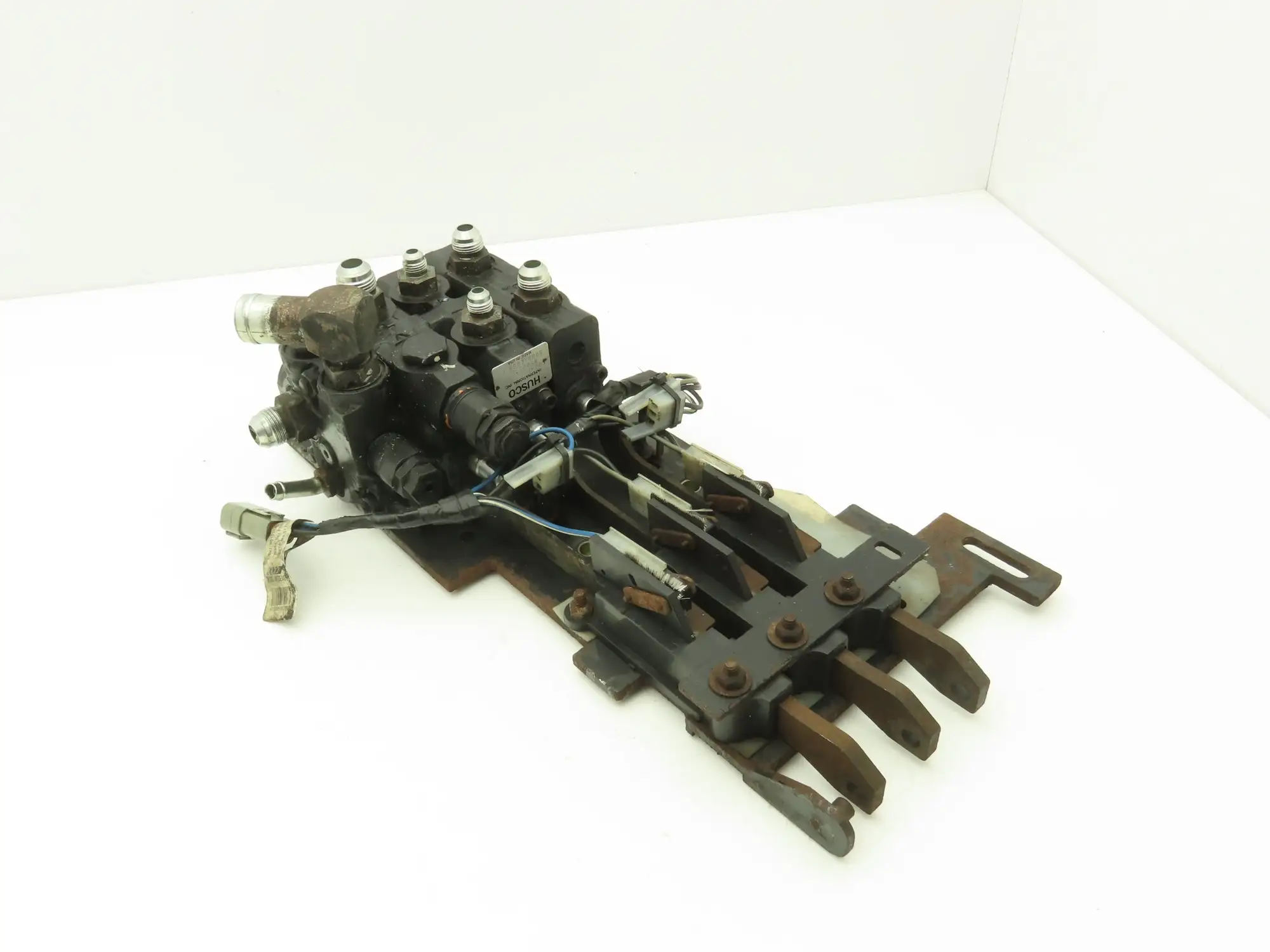 Hyster 3-Spool Hydraulic Mast Control Valve Manifold from E60Z-33 Forklift