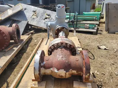 8" Class 600 Gate Valve w/ Rotork Actuator IQ 40FA25A