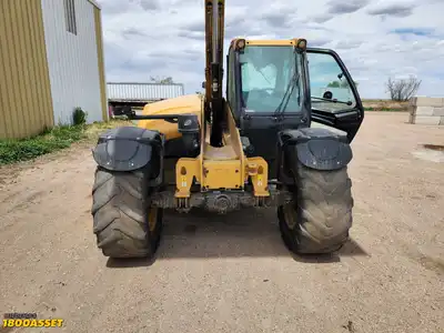 USED 2023 CATERPILLAR TH408