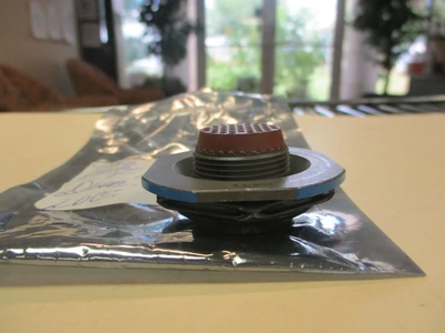 NEW Amphenol JMS27474T16835P