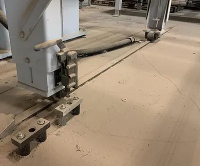 HOMAG POWER TVL370/15/02 BRUSH/WHEEL STYLE BOARD TURNER MATERIAL-HANDLING CONVEYOR SYSTEM