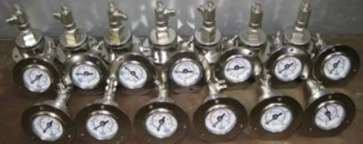 QTY. 20. WIKA STAINLESS STEEL PANEL MOUNT GAGES 15...