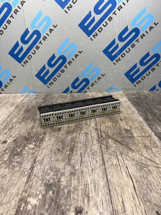 Used SIEMENS 3RH1122-1BB40 Misc Electrical & Power Parts South Carolina US | ESS Industrial Equipment Sales #1427790