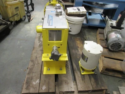 USED MILTON ROY MBH2428
