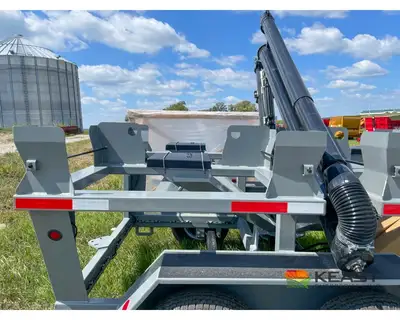 Used TRAVIS _UNKNOWN_ Seed Tenders Iowa US | Keast Enterprises #1360492