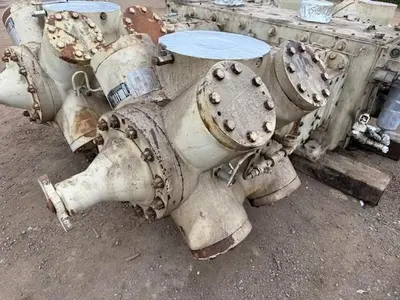 White Superior MH-64 Compressor Frame SN 336670 and 9.5" x 9.5" x 5.75" x 5.75" cylinders