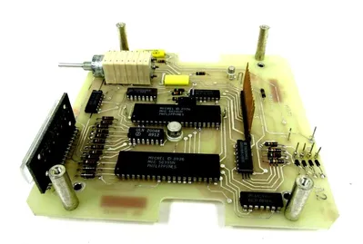 USED STOCK EQUIPMENT 1Z8596 CIRCUIT BOARD A18414-0