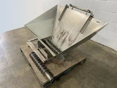 Hopper with Auger