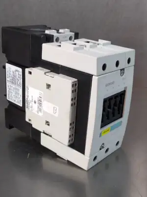 Siemens 3RT1045-1B.0 w/ 3RH1921-2DE11 Contactor Loc4D3