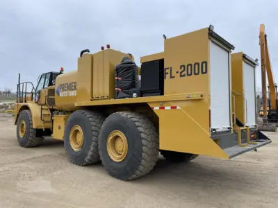 Used 2015 CATERPILLAR 745C Fuel & Lube Trucks Texas US | Uriquip #1421224