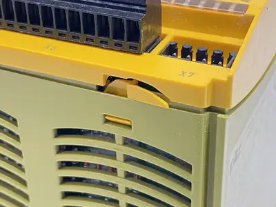 USED PILZ CPU BASE UNIT 773100 DAMAGED CASE