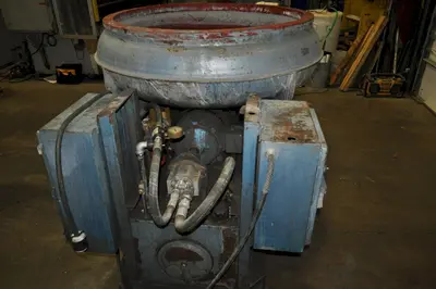 10 Cu Ft Almco Vibratory Bowl