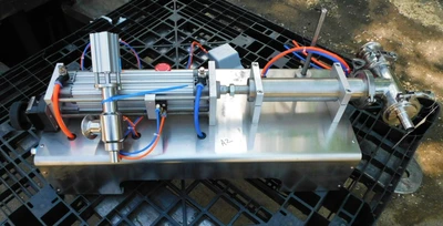 USED SINGLE PISTON FILLER SINGLE PISTON