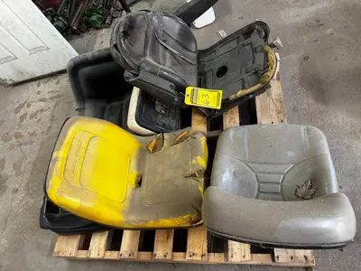 Used _UNKNOWN_ _UNKNOWN_ Parts & Accessories (Material Handling) Ohio US | Myron Bowling Auctioneers Inc #1574273