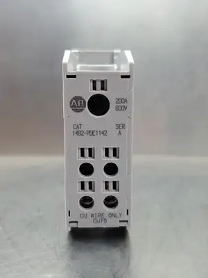 ALLEN BRADLEY 1492-PDE1142 SER.A 200A 600V POWER DISTRIBUTION BLOCK. 4E-4