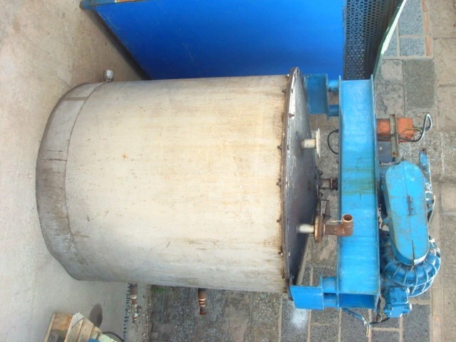1260L S/S Enclosed Mixing Tank 1.1 Kw