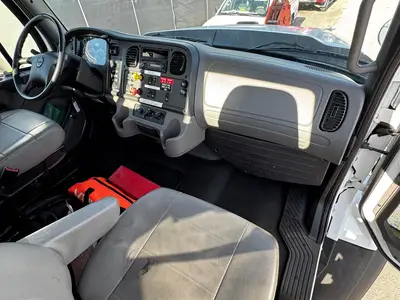 Used 2015 ALTEC AC18-70R-HL Truck-Mounted Cranes Florida US | Truck and Van Outlet #1509158