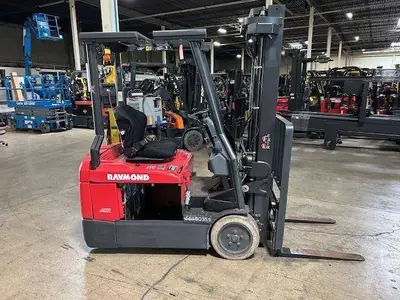 Used 2018 RAYMOND 4460C35S 3-Wheel Sit down Electric Counterbalance Forklifts Illinois US | Somerset Equipment Sales #1546150