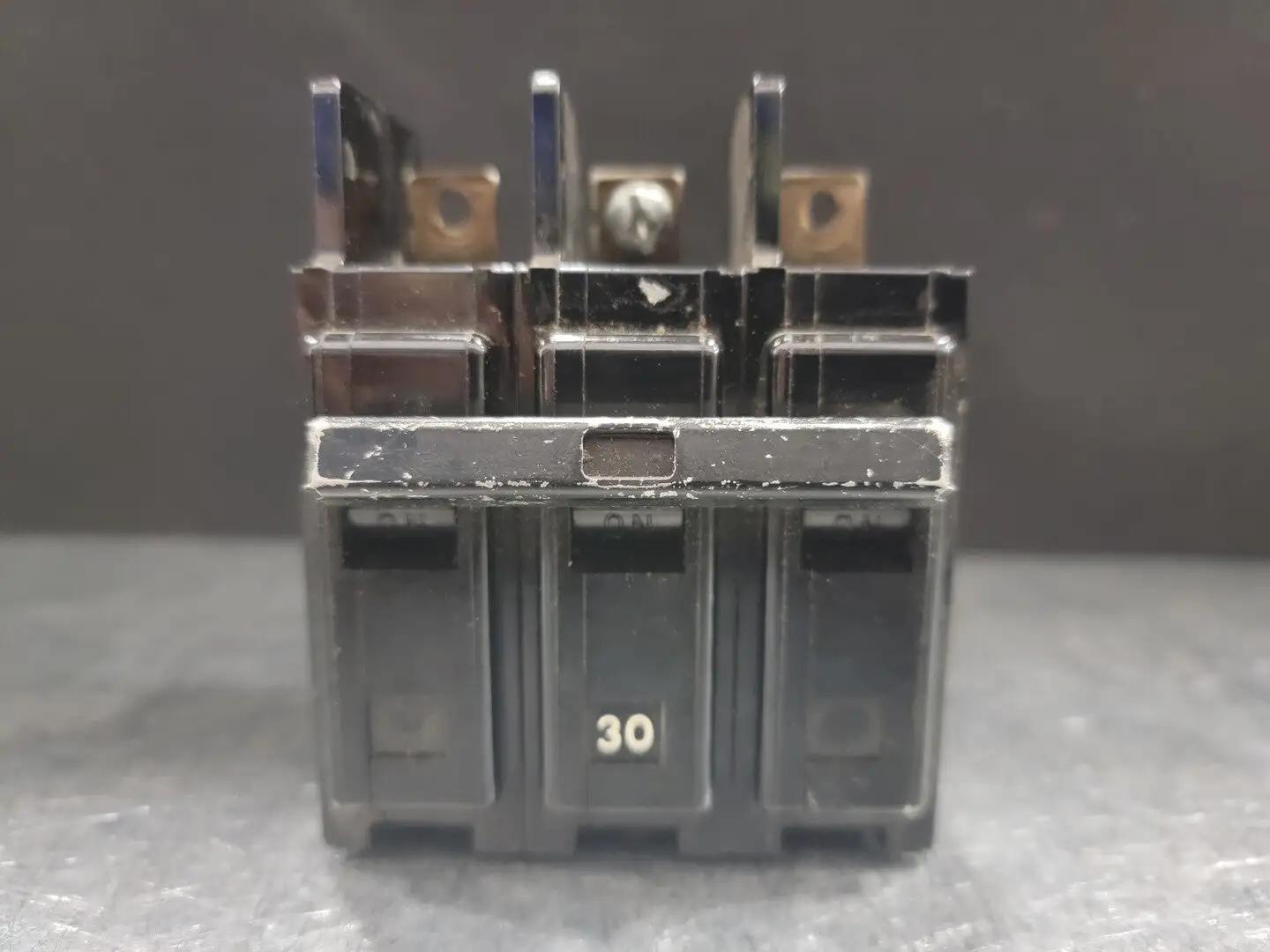 Used ITE EQ-B330 Switchgears British Columbia CA | Lenmark #243921