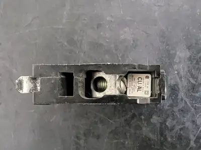 USED SQUARE D QO140