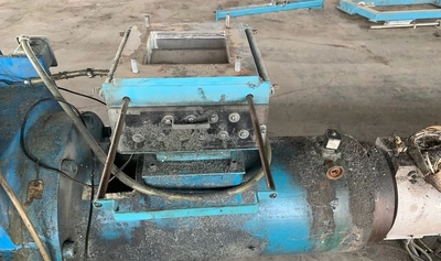 2000 Sterling Extruder with Gear Box